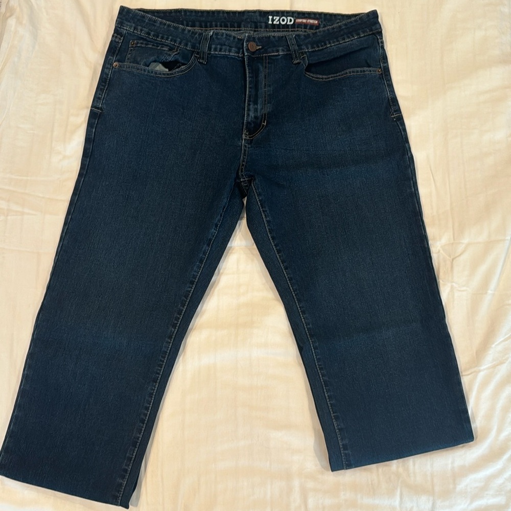 Izod Comfort Stretch Straight Fit jeans